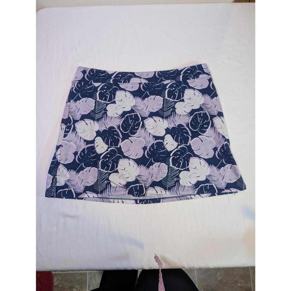 Tranquility Women's Size Large Activewear Skort with Leaf Print EUC
